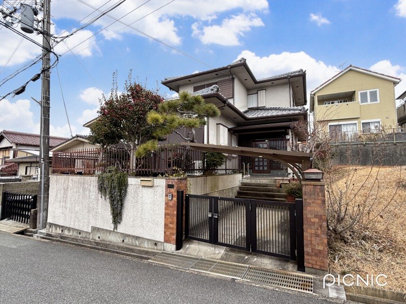 小野市育ヶ丘町　戸建て　